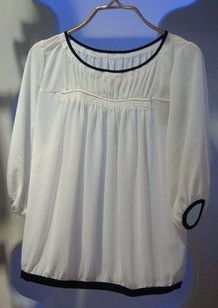 老店新開，品質傳承 專柜正品O LY、V Moda、歐力羽絨服批發零售